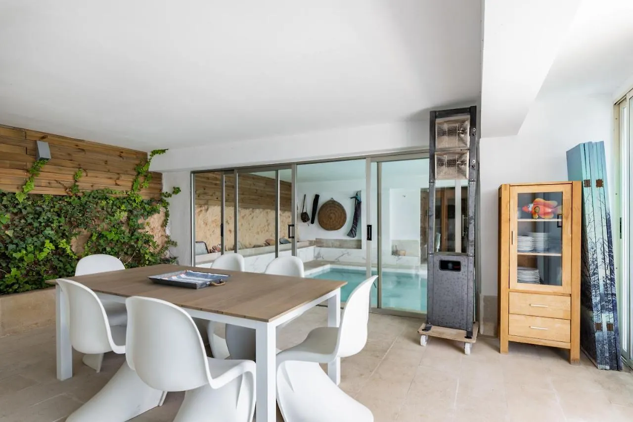 Exclusive Seafront Villa,Private Pool,Gym,Bbq El Toro  El Toro (Mallorca)